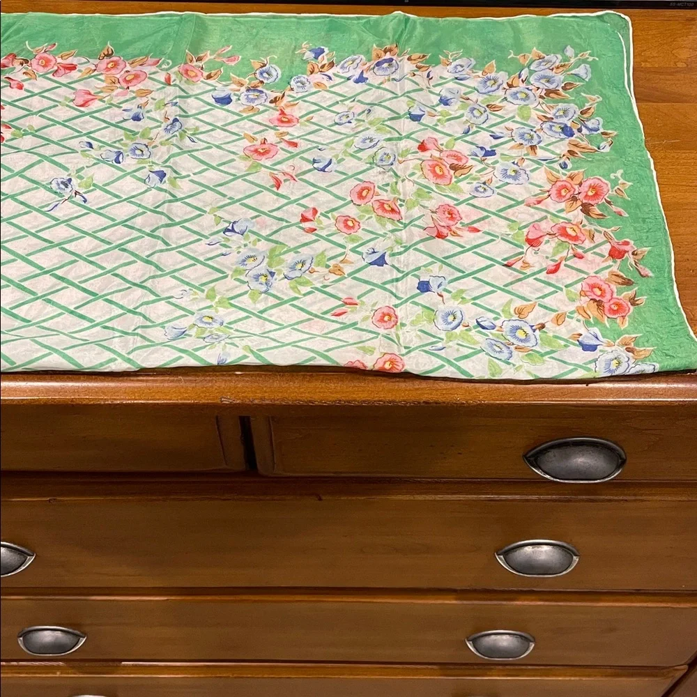 Vintage Floral Lattice Scarf - Mint Green & Coral Flowers - Picture 3 of 6